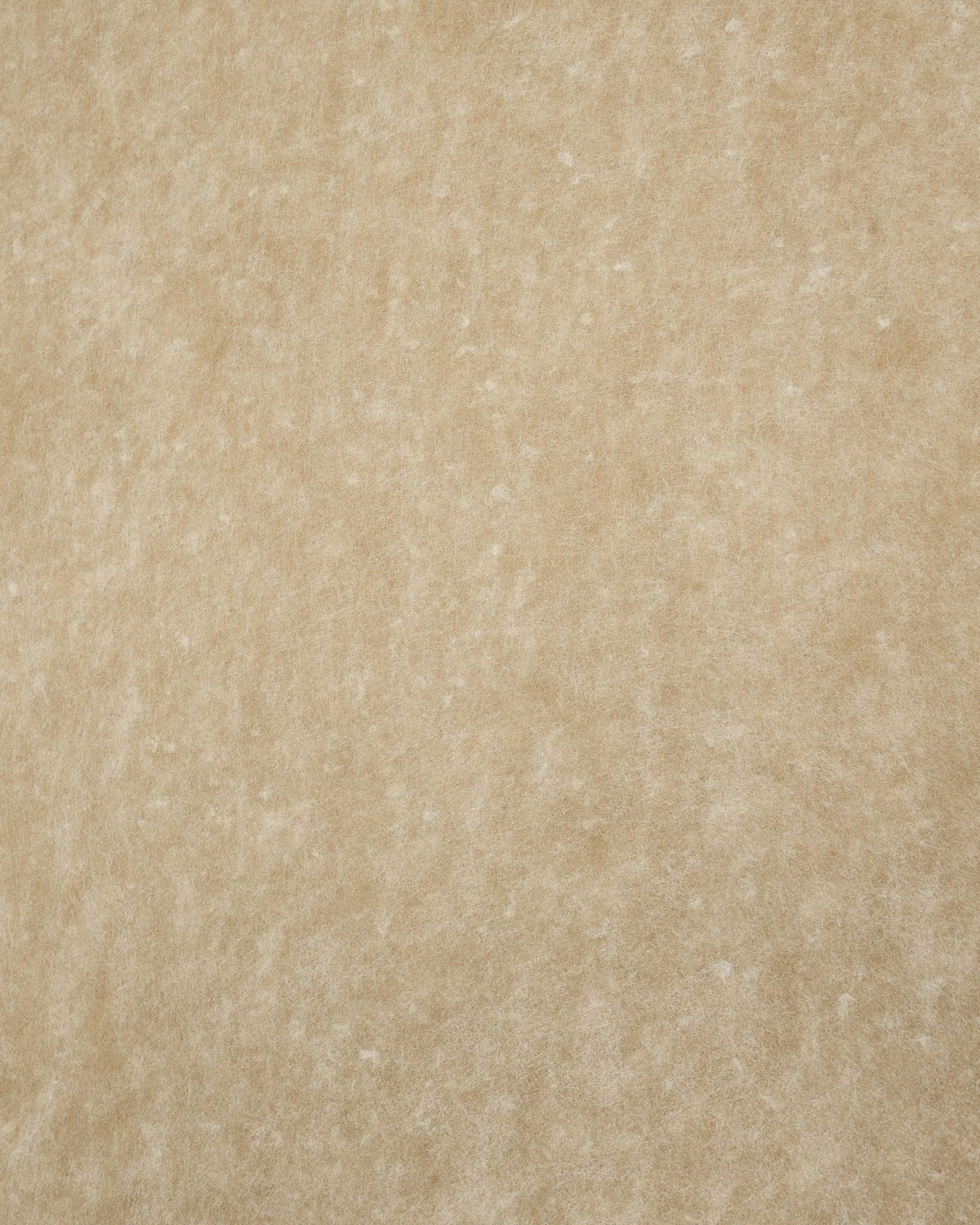 Gros plan sur le feutre acoustique WoodUpp en beige (240,1 x 59,8 cm), mettant en valeur sa texture subtile, adapté au remplacement de Akupanel ou aux installations acoustiques.