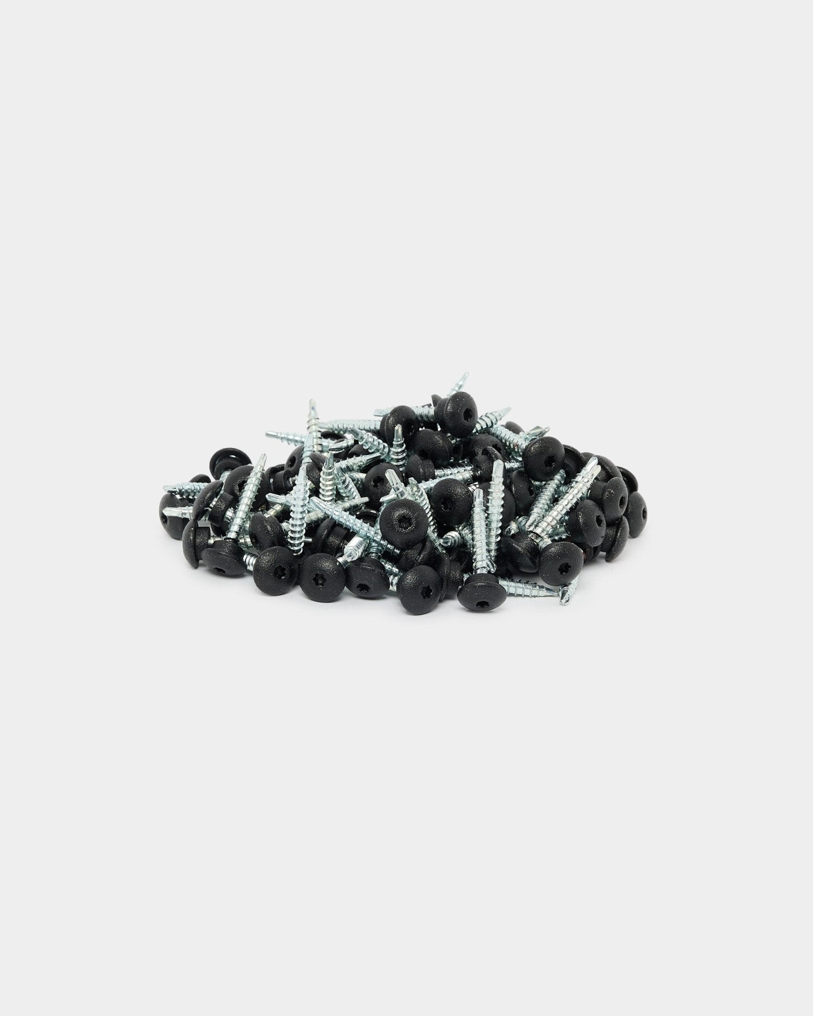 Black Vis de façade WoodUpp 4,8x35 mm avec rondelles Ø9,5 mm, lot de 100, conçues pour une pose sûre des panneaux de façade extérieurs Aluwood.